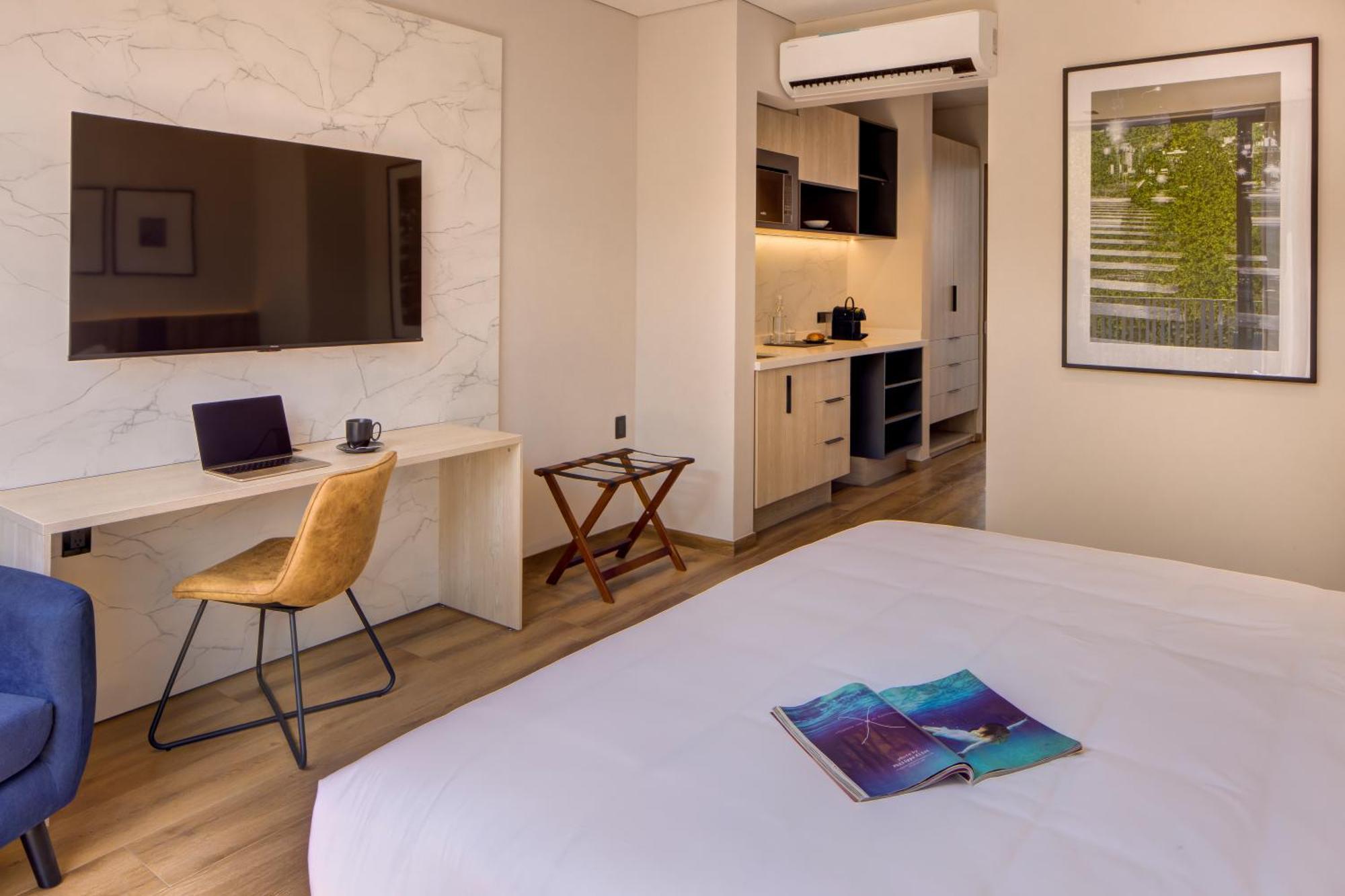 Hotel Vuestro Boutique 4*