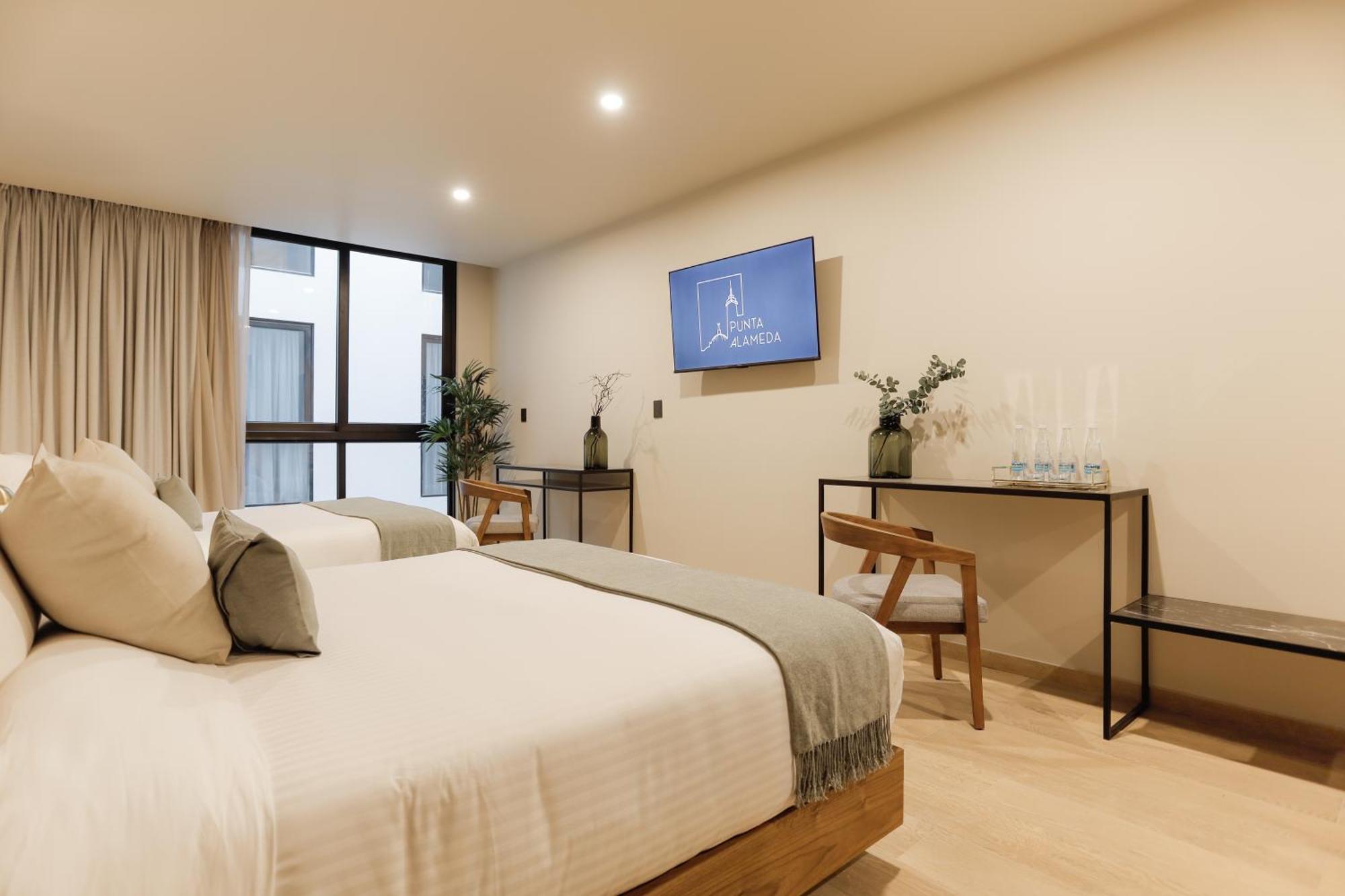 Homestay Punta Alameda