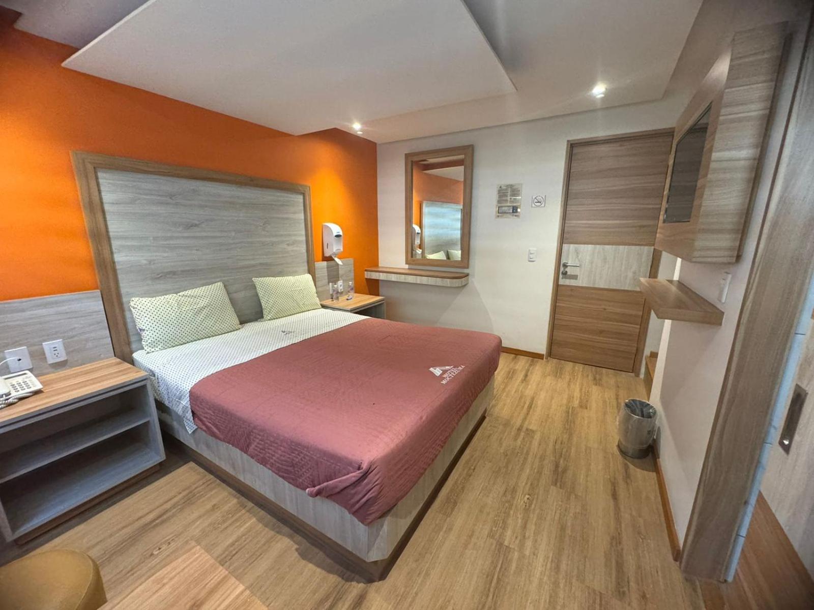 Hotel Moctezuma La Mexico City