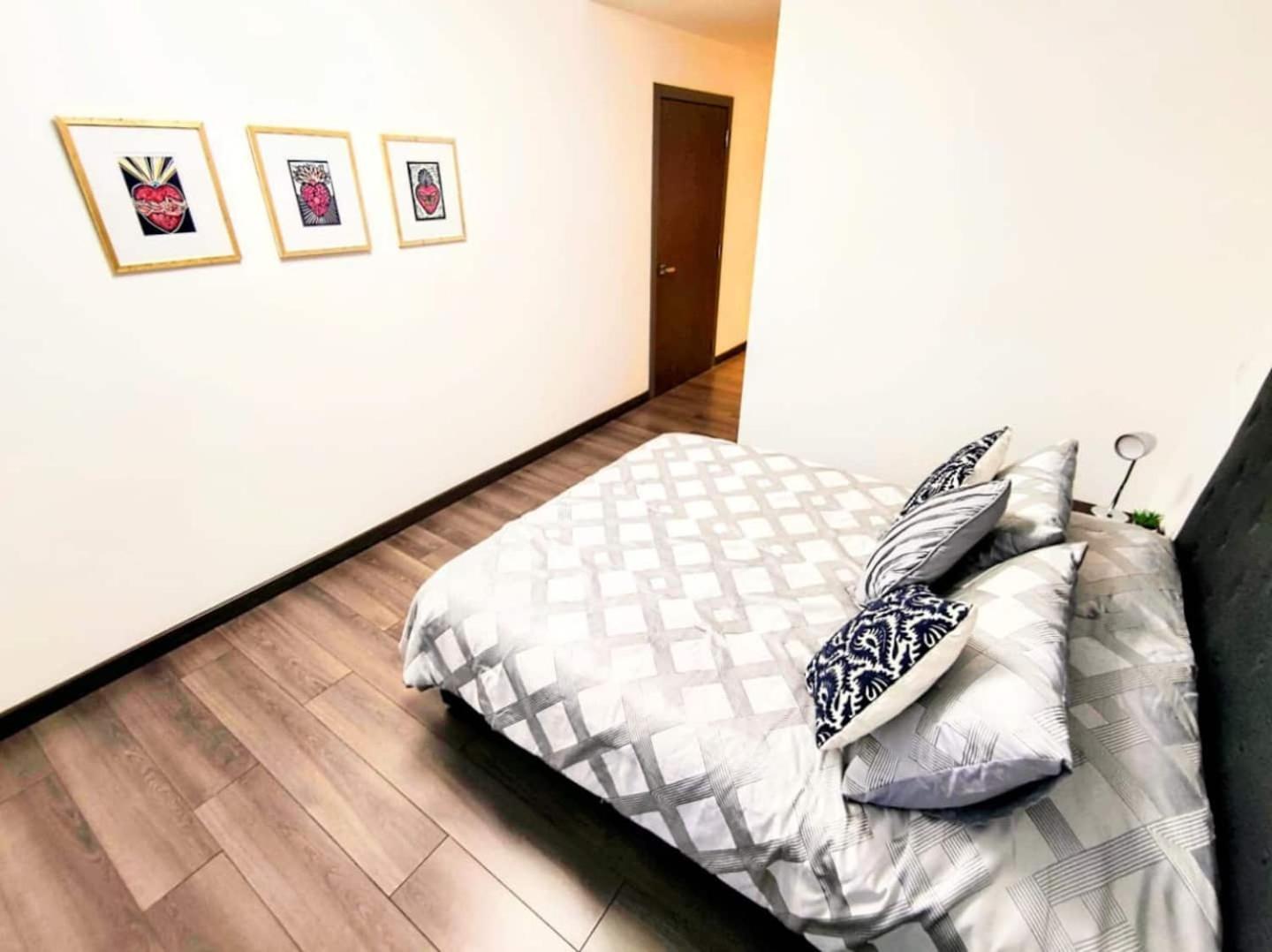 Modern Hi-rise Amazing Views, Pool & Hs Internet! Apartment Mexico City