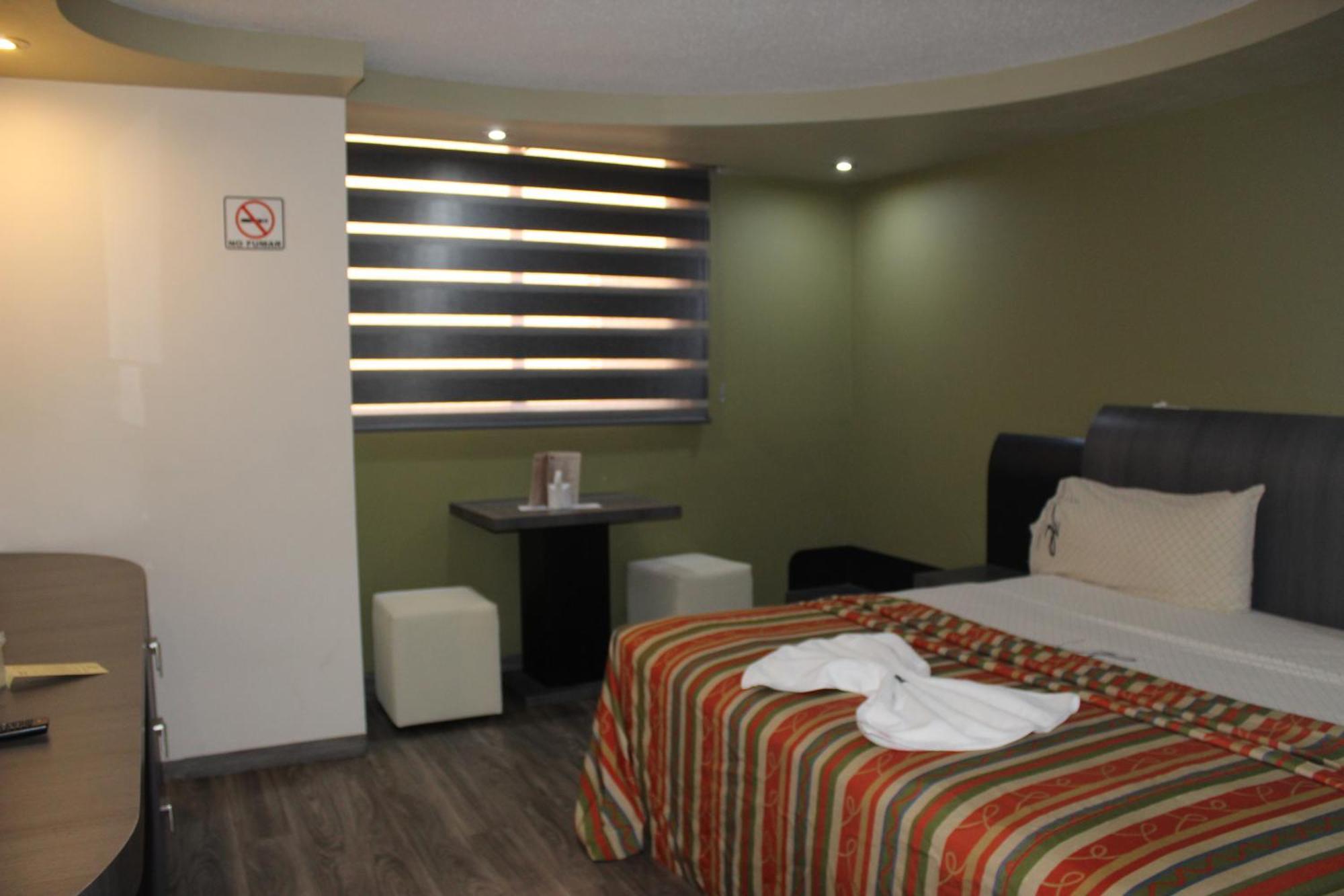 Hotel California Cdmx Roma Sur Mexico City