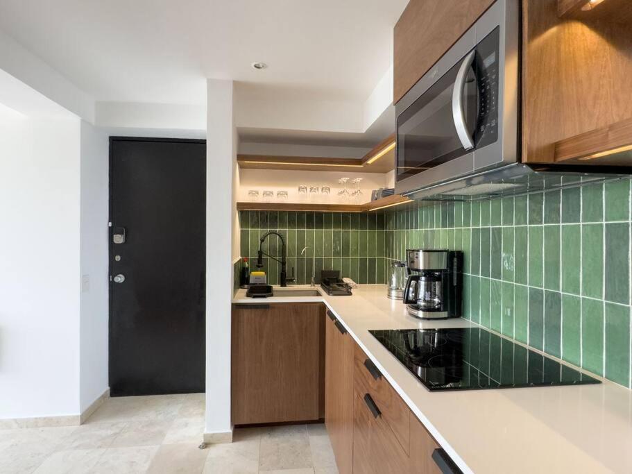 Apartment New Urban Oasis With Amazing Views *