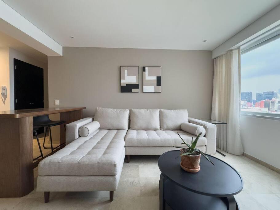 Apartment New Urban Oasis With Amazing Views