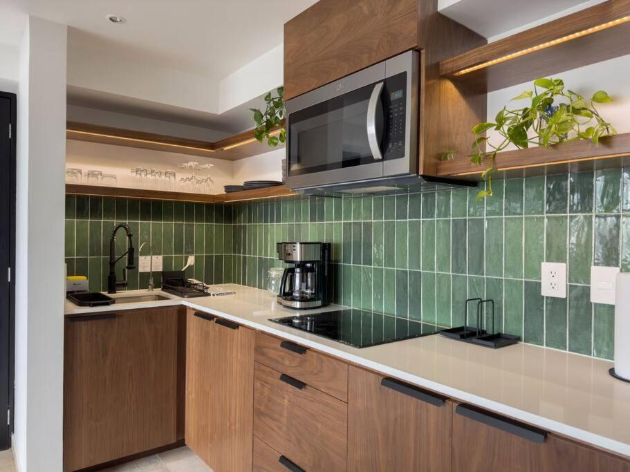 Apartment New Urban Oasis With Amazing Views