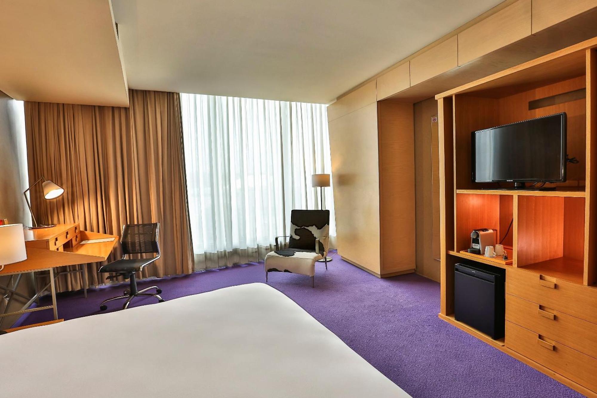 Hotel Camino Real Santa Fe