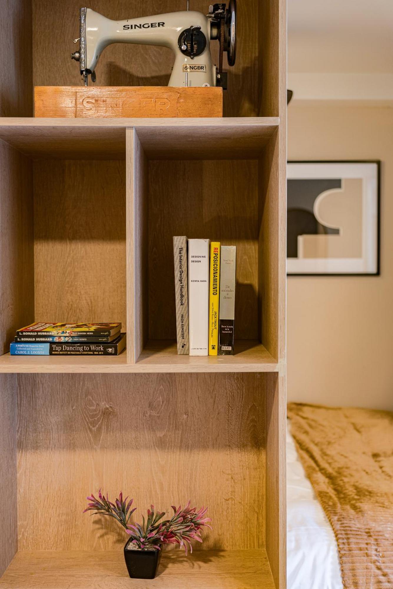 Apartment Tiny Desk By Vh