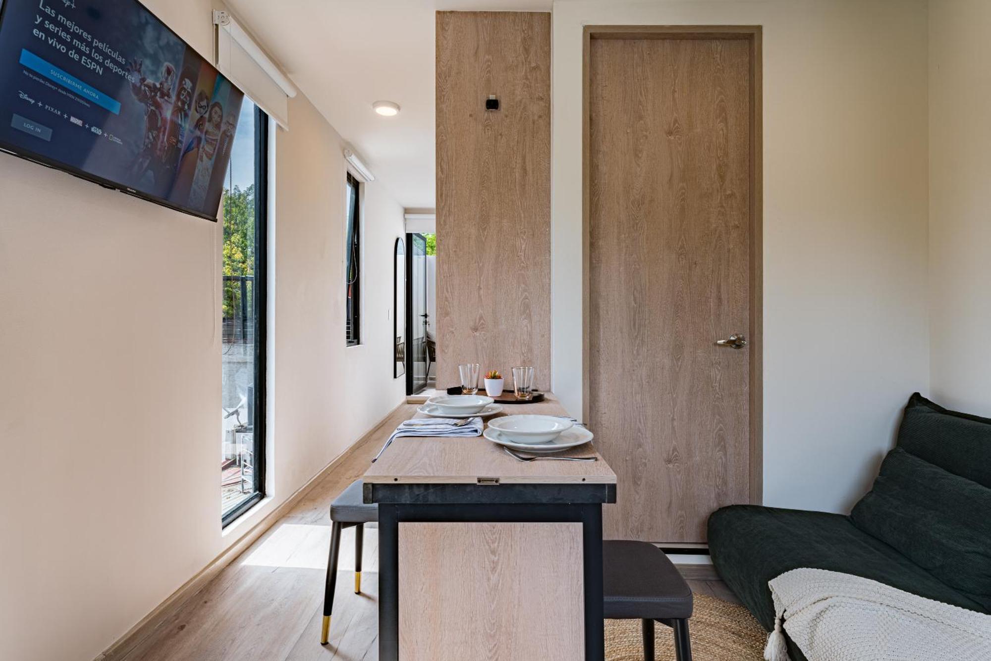Tiny Desk By Vh Apartment