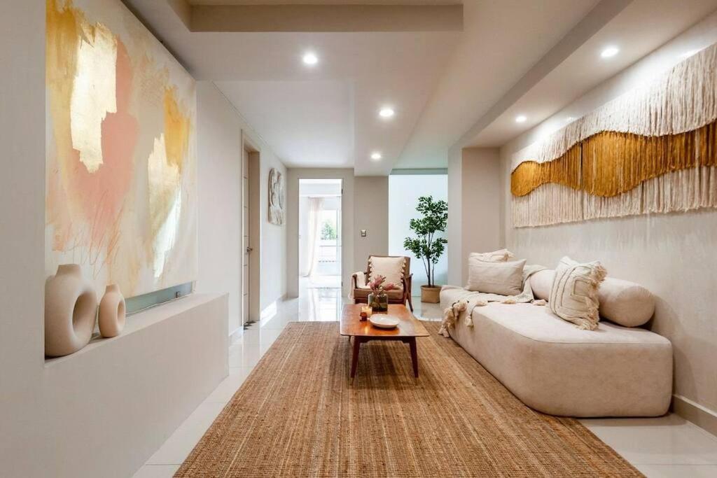 Apartment Cozy W Balcony For A Getaway In Polanco Mexico City
