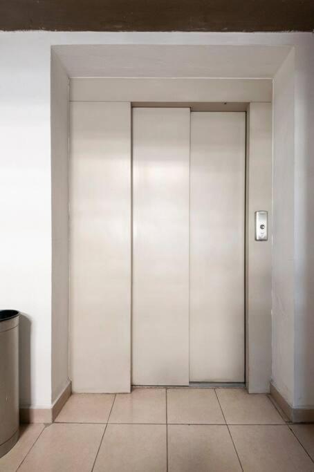 Apartment Cozy W Balcony For A Getaway In Polanco