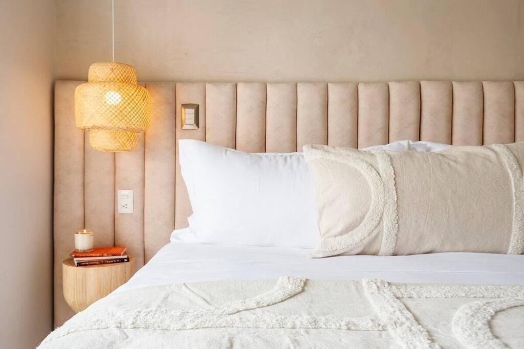 Cozy W Balcony For A Getaway In Polanco