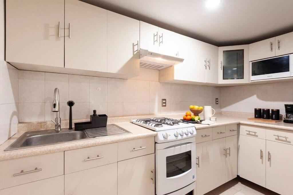 Apartment Cozy W Balcony For A Getaway In Polanco