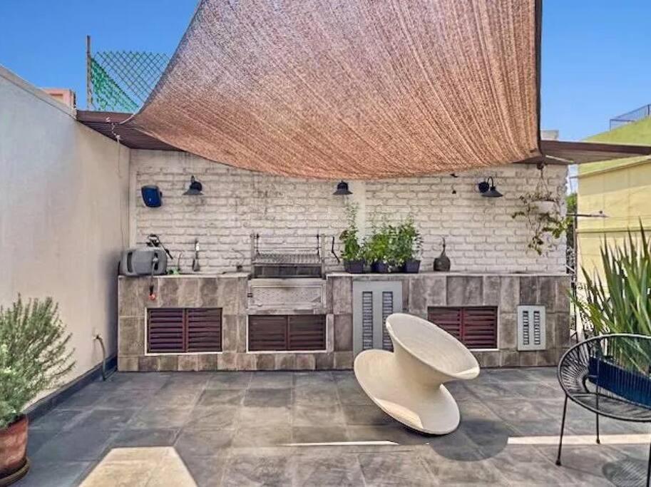 Art Oasis In The Heart Of Roma