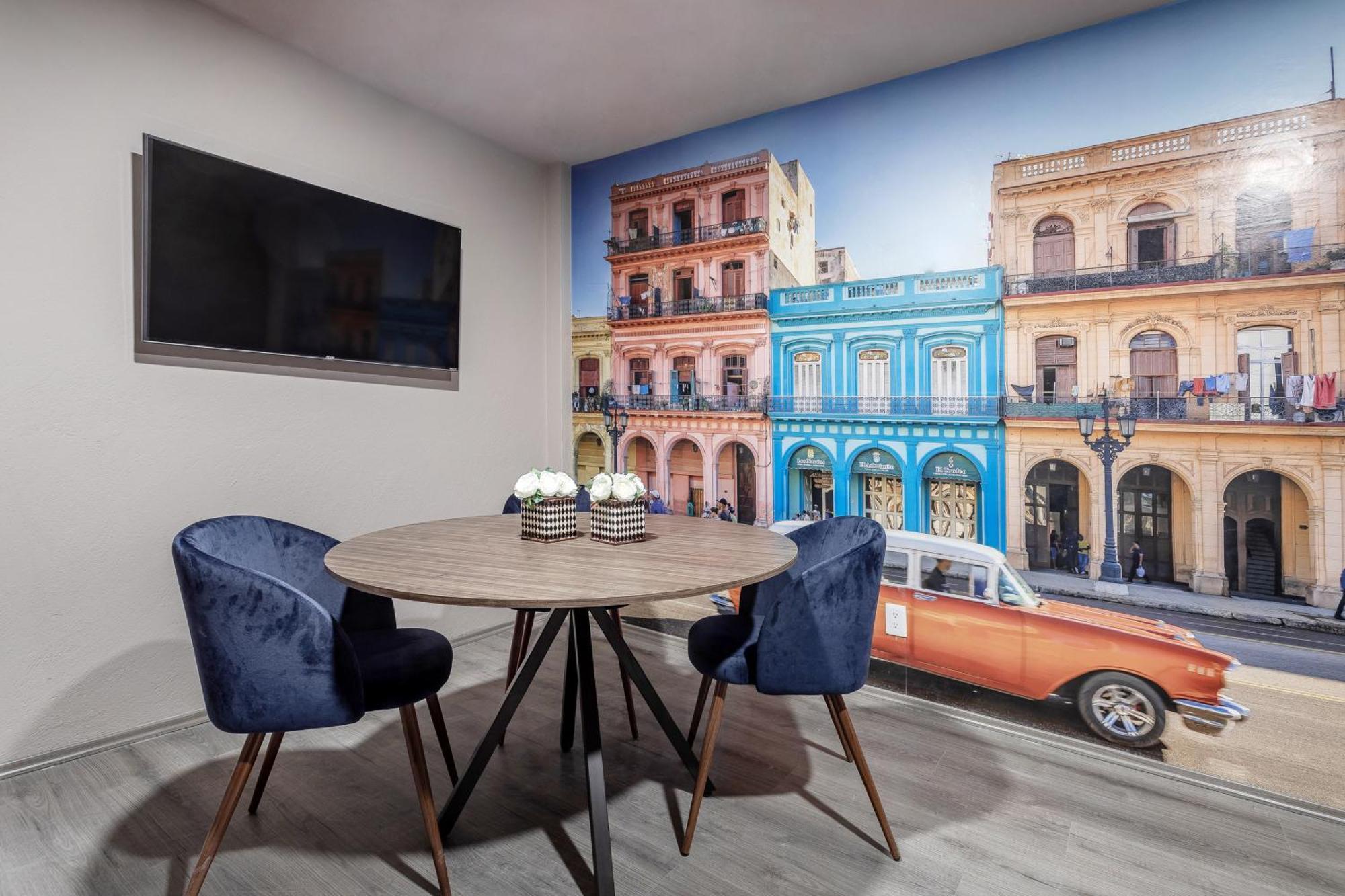 Apartment Connected In Roma - 3br- Fast Wifi- Laundry Mexico City