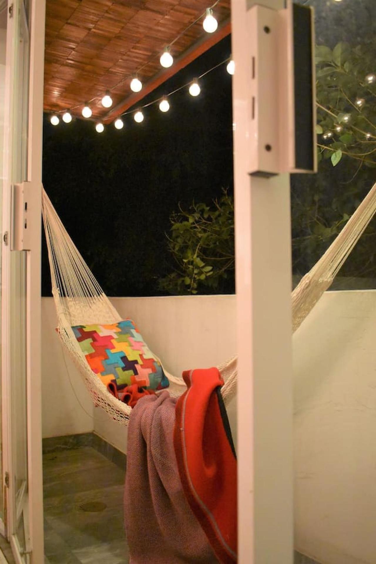 Spacious Roma Norte With Balcony Hammock Apartment Mexico City
