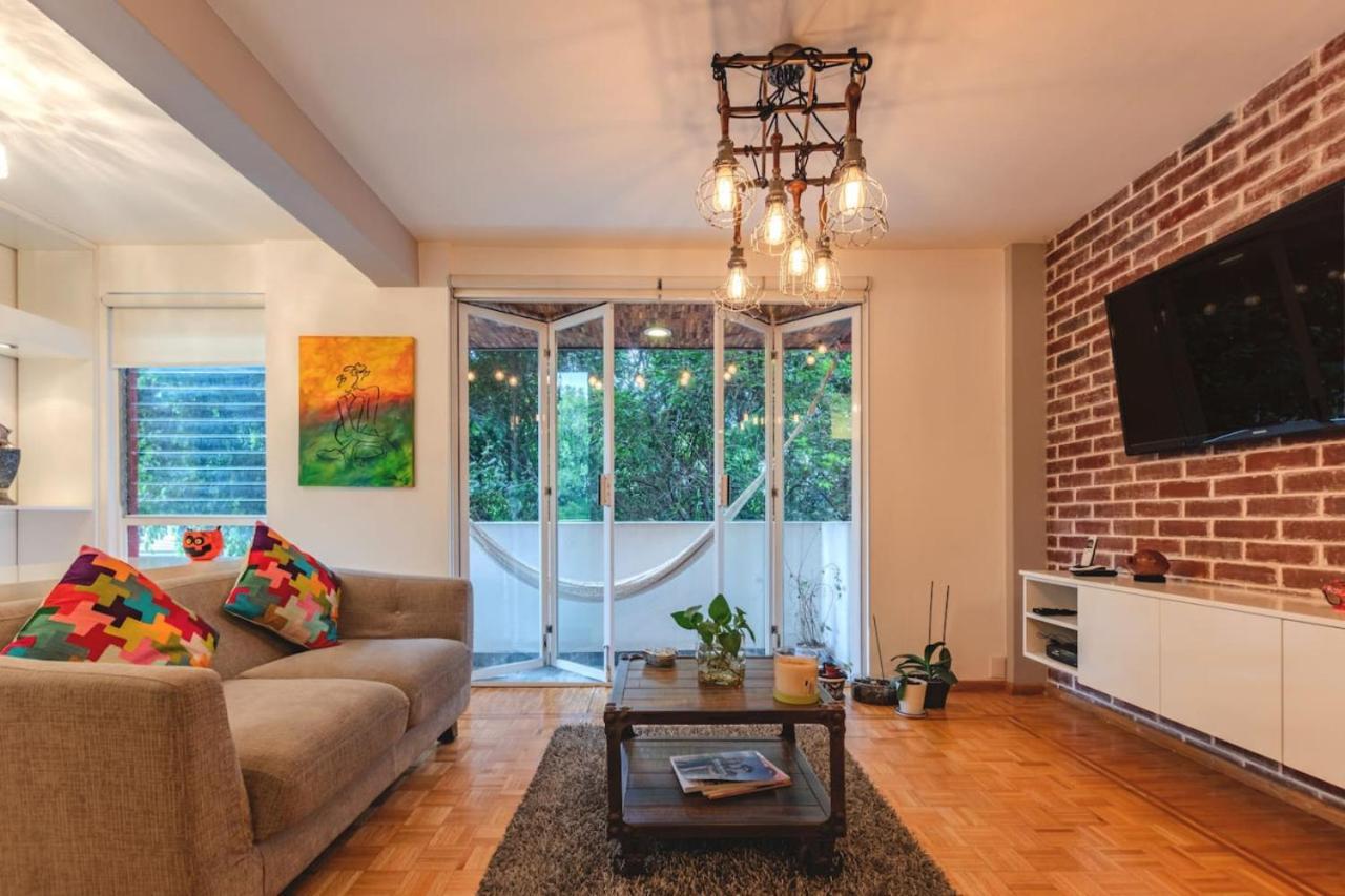 Spacious Roma Norte With Balcony Hammock Apartment Mexico City