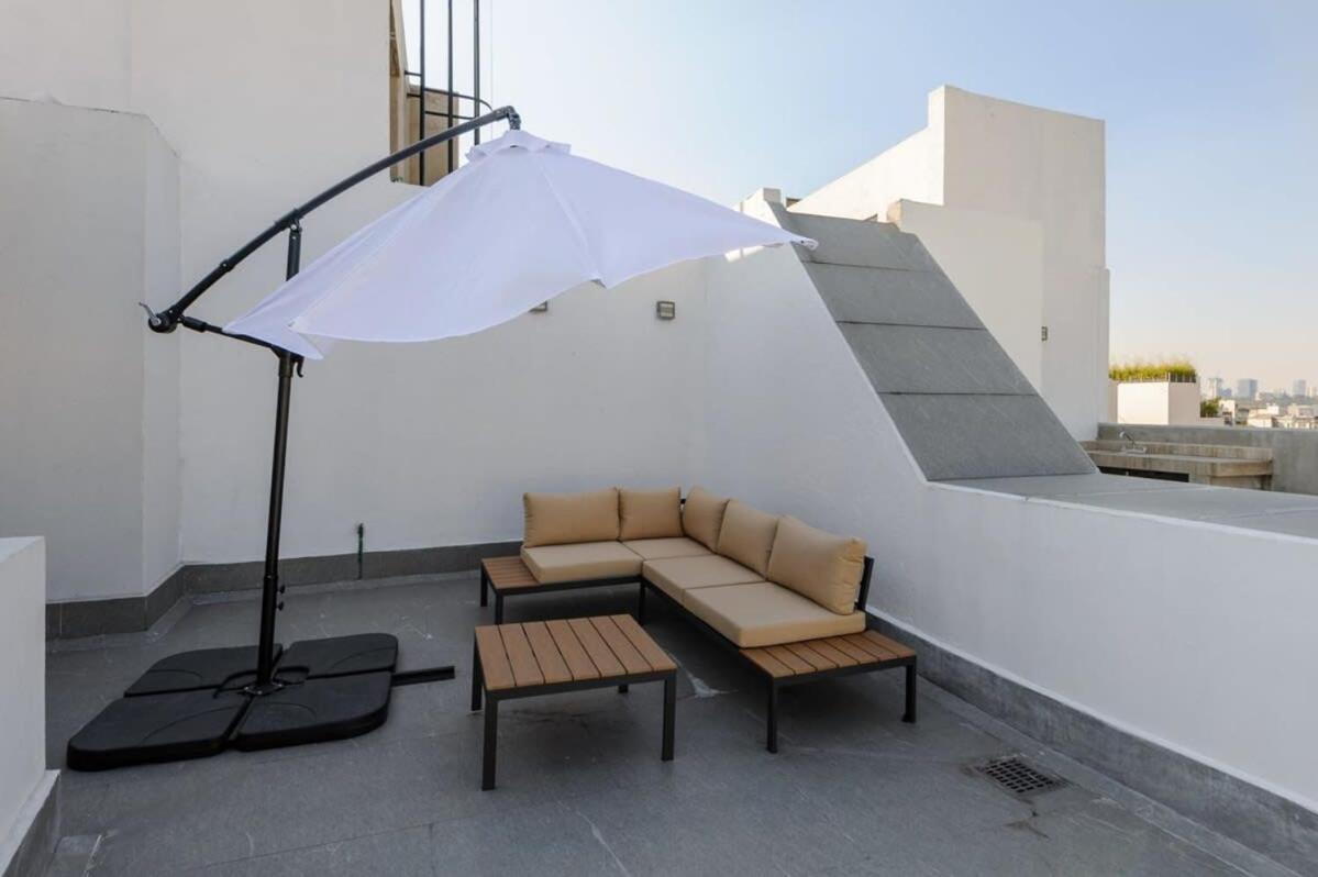 Charming 2br Penthouse With Terrace In Cuauhtemoc Apartamento México DF