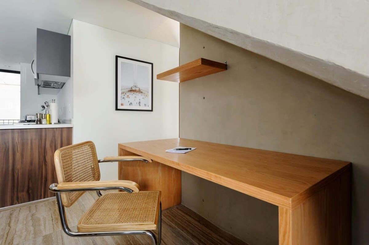 Charming 2br Penthouse With Terrace In Cuauhtemoc *