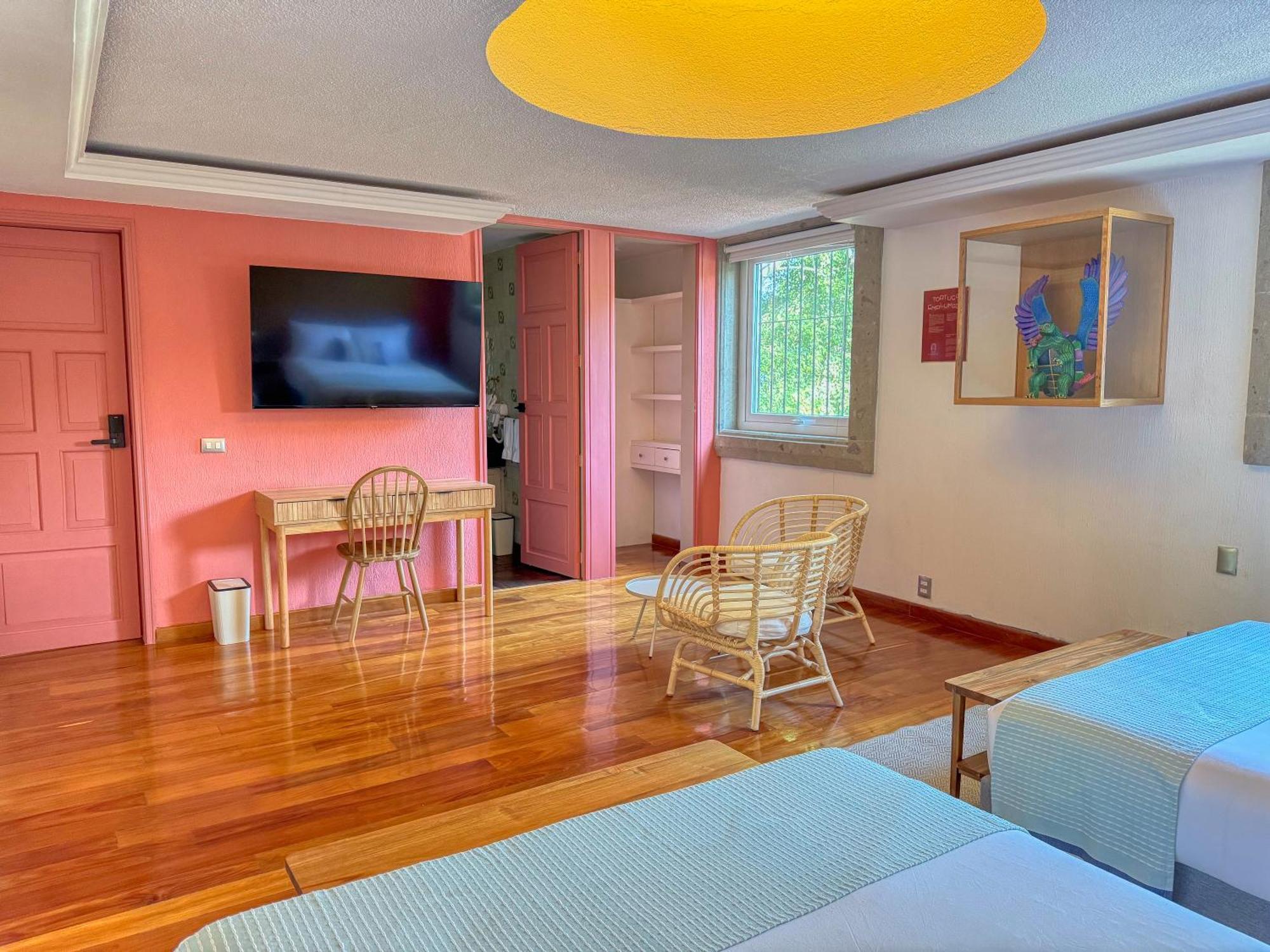 Hotel Boutique Casa Alebrije