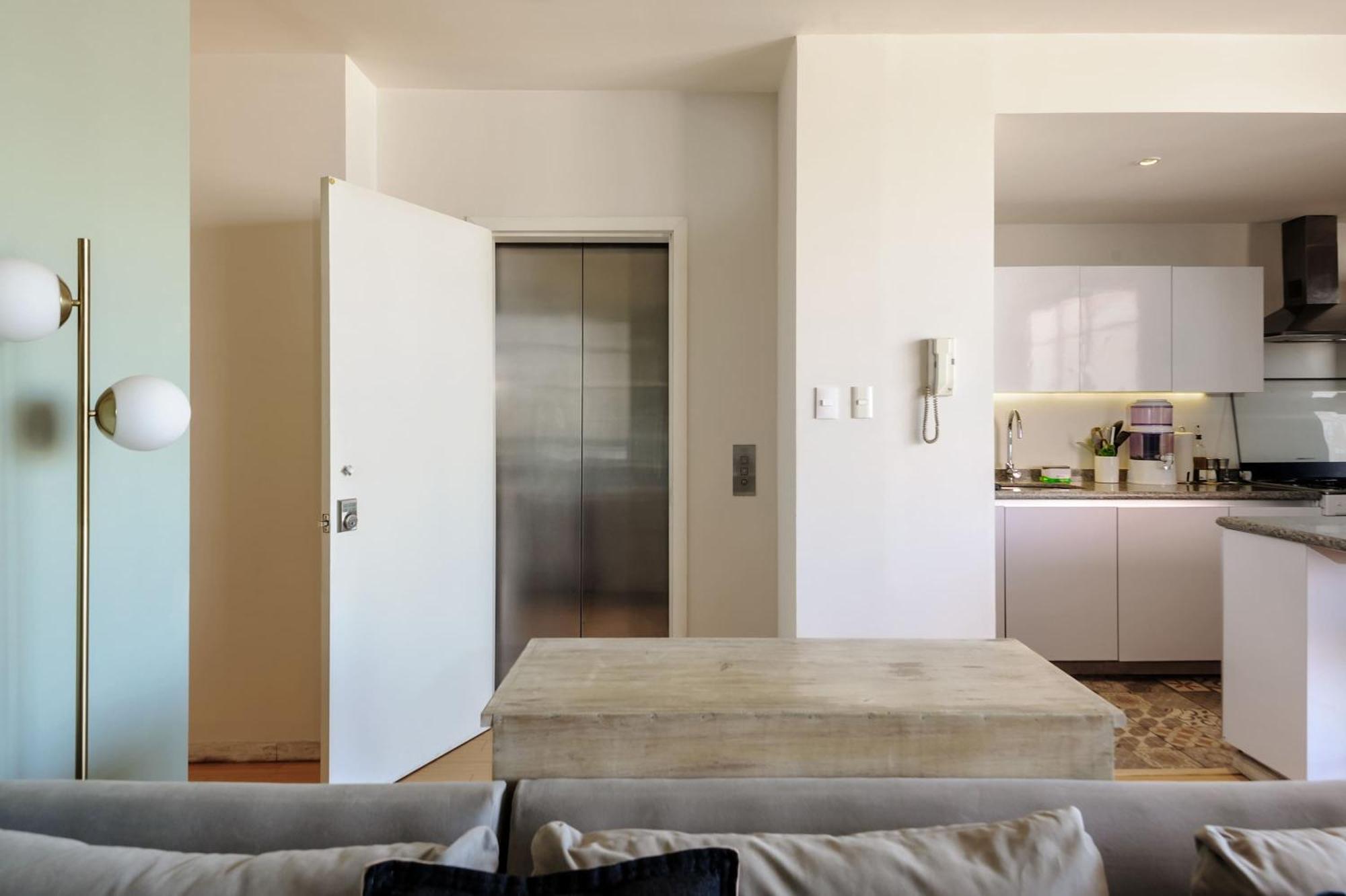 Impressive 2 Bedroom With View Apartment Mexico City