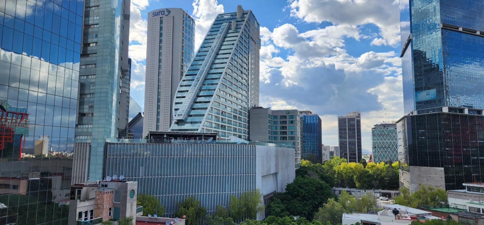 Hotel Niu Reforma 4*