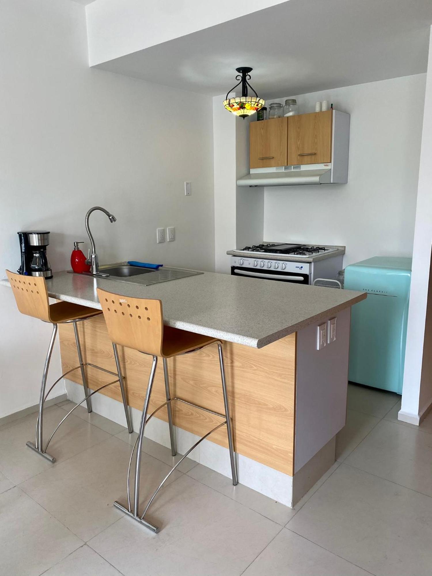 B304 - 1br - 1bth *