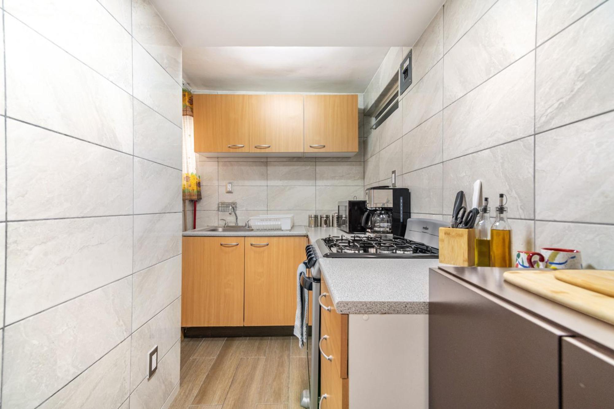 T301 - 1 Bedroom - 1 Bth
