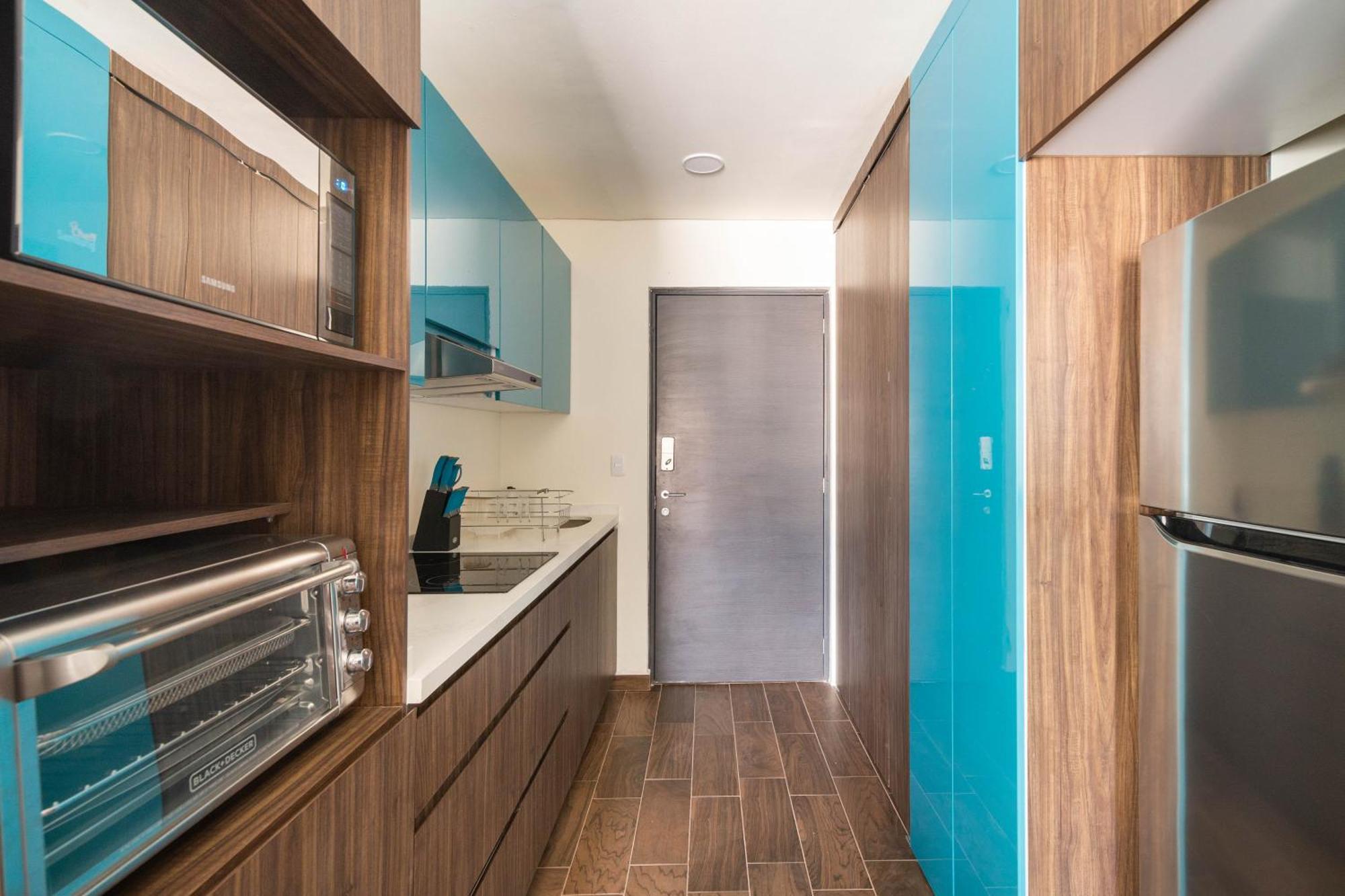 Apartment S1602 *