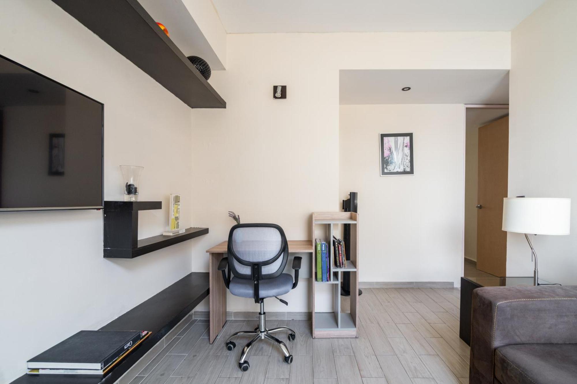 C201 - 2br - 2bth Apartment