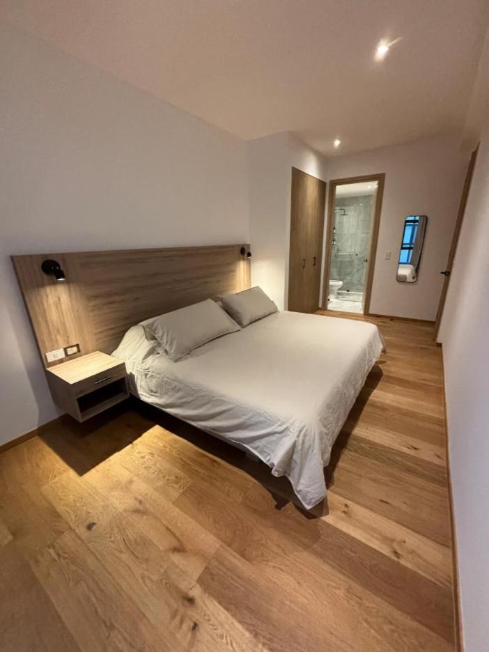 F205 - 1bdr - 1bth Apartment