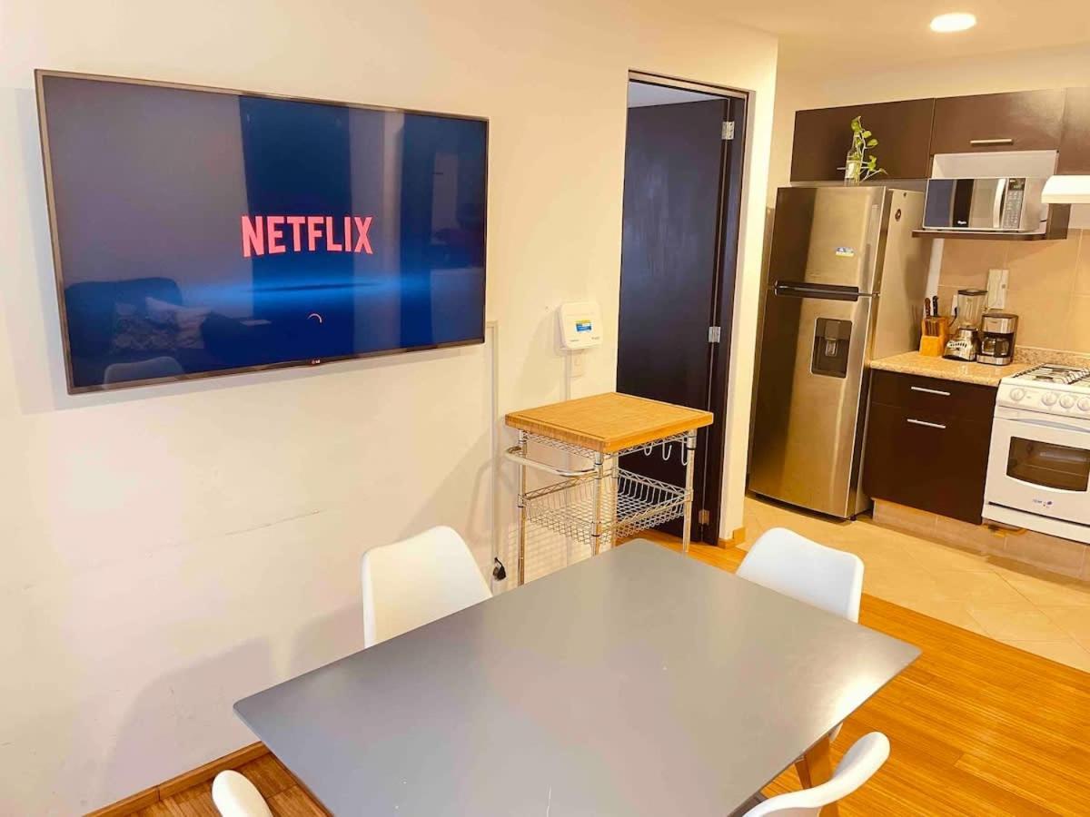 Adam's With High-speed Internet Near Polanco