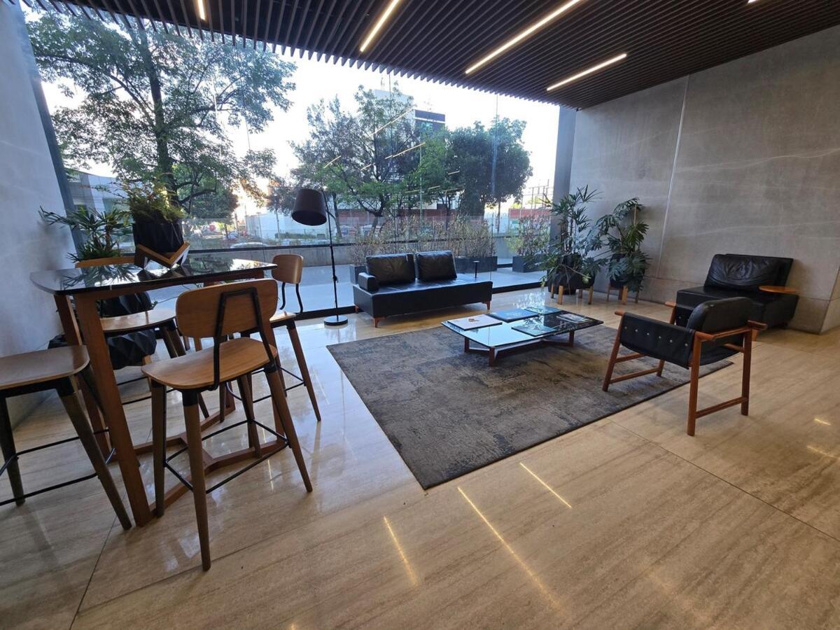 Frida Loft *