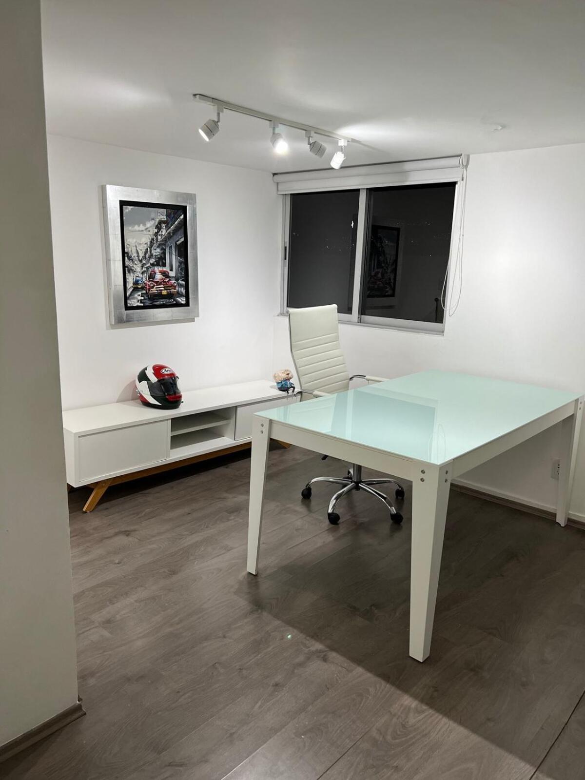 Apartment Spectacular Ph With Office In Front Of Perisur