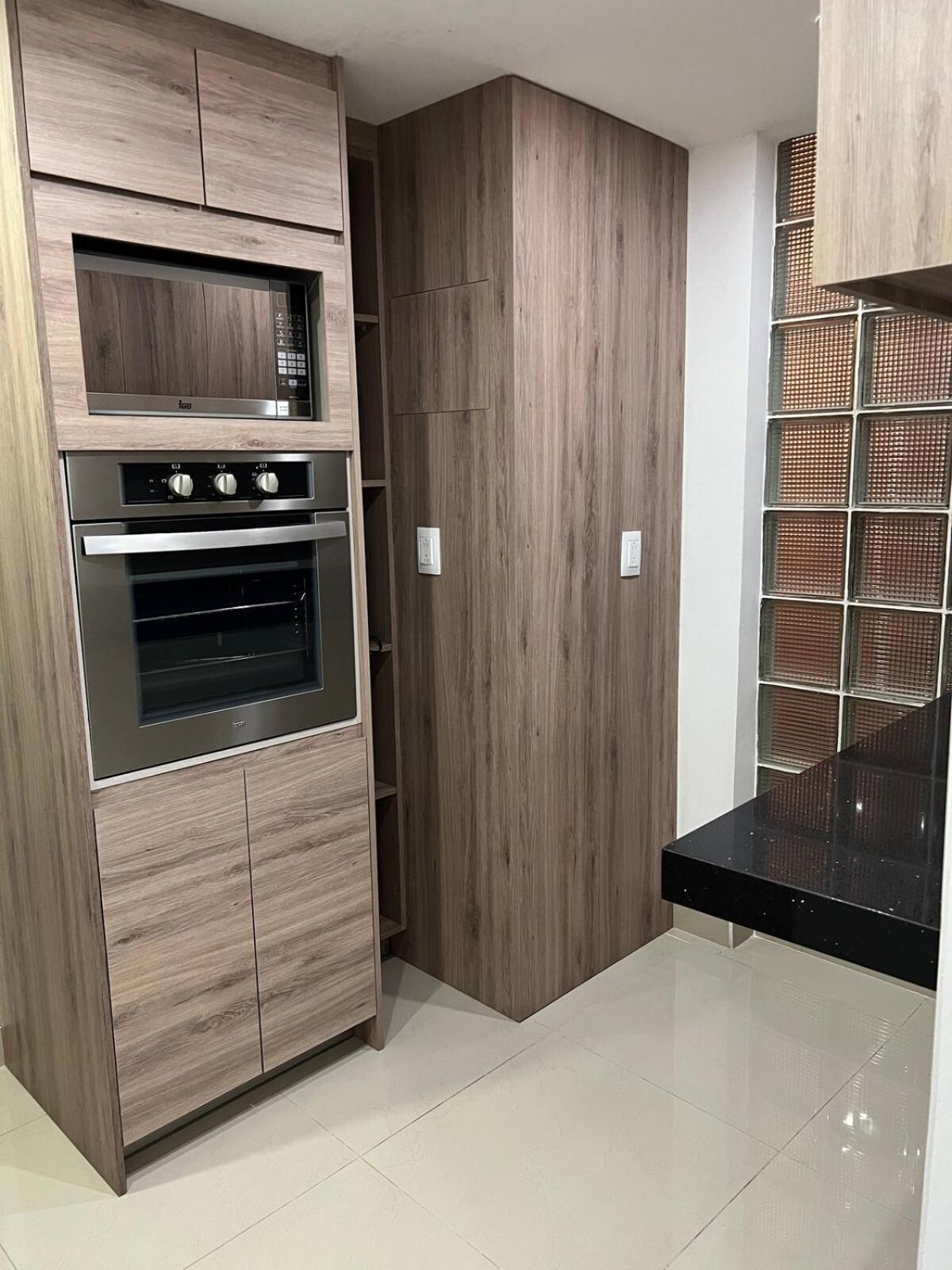 Apartment Spectacular Ph With Office In Front Of Perisur