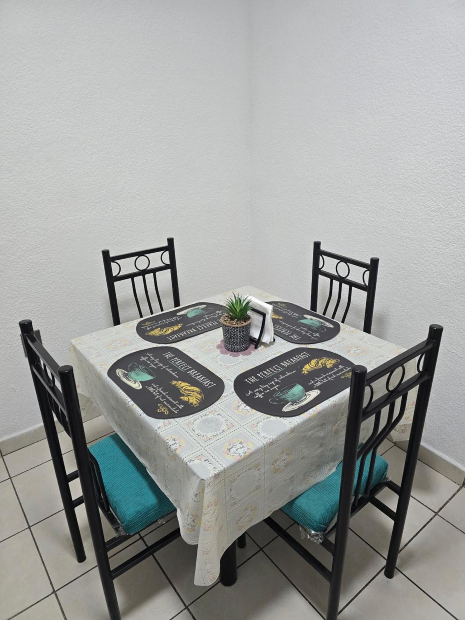 Beautiful Apartment. 5 Minutos Aeropuerto Internacional De La Ciudad De *