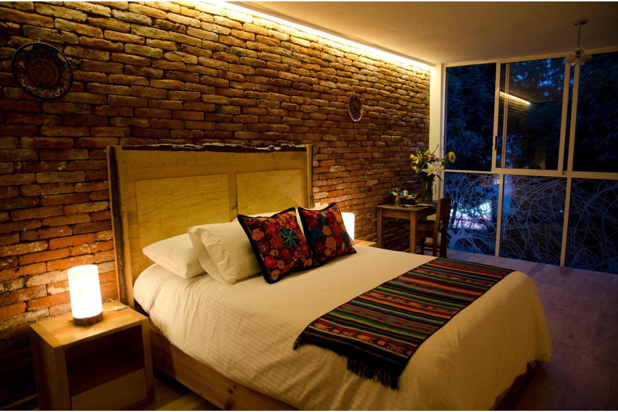 Hotel Casa Anzures 4*