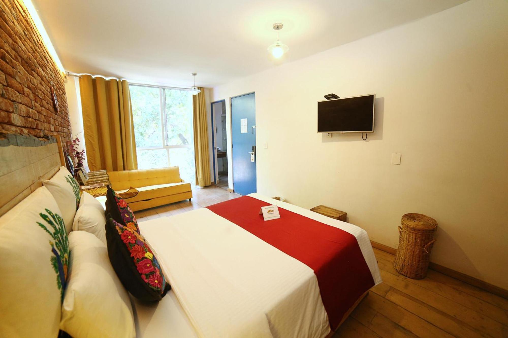 Hotel Casa Anzures 4*