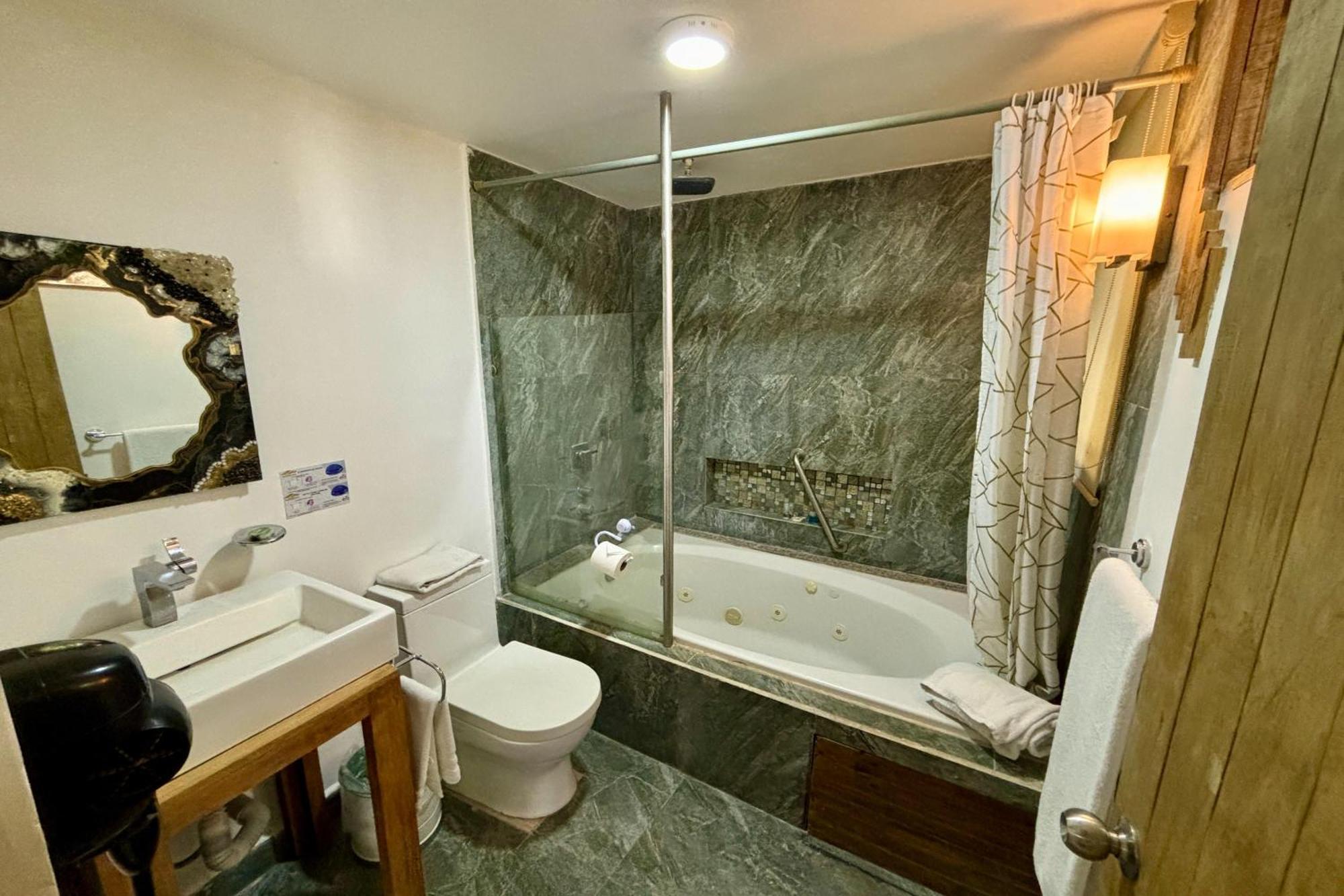 Oyo Casa Anzures Hotel Mexico City