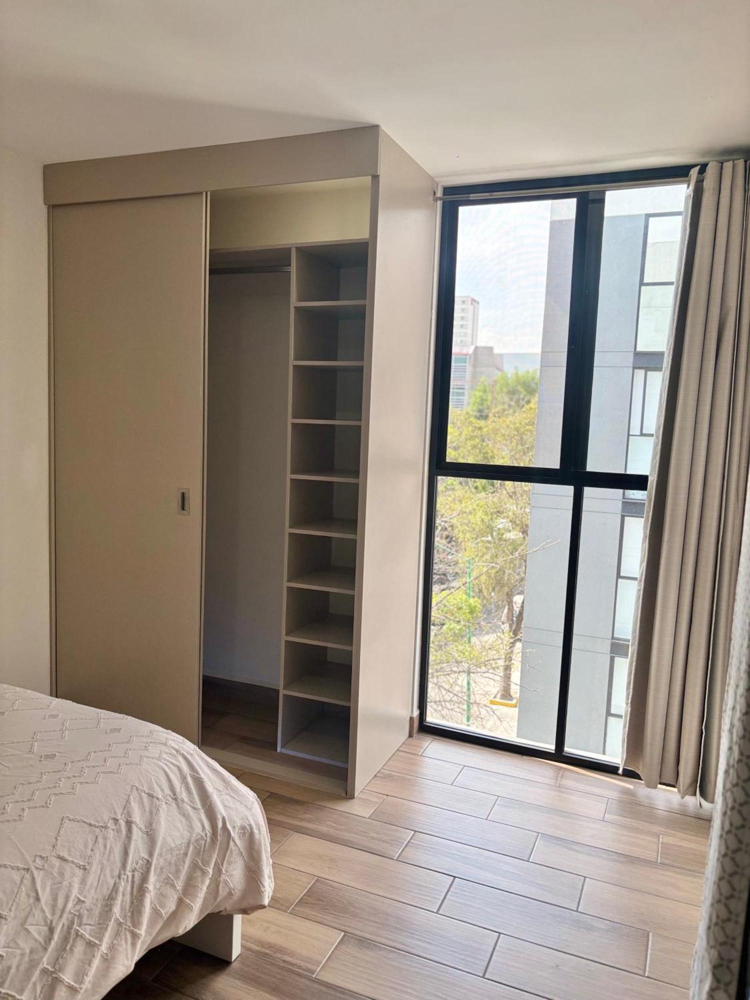 Homestay En Departamento Compartido Centro De La Cuidad De En Buenavista Cerca De Reforma, Revolucion, Zocalo
