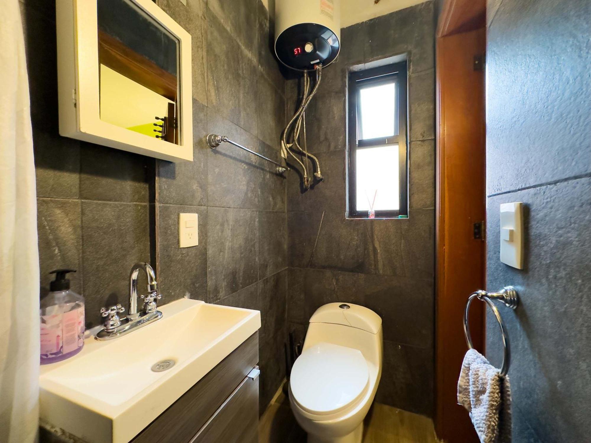 Сasa de vacaciones Excellent Location Wide House 5 Bedroom Roma Sur