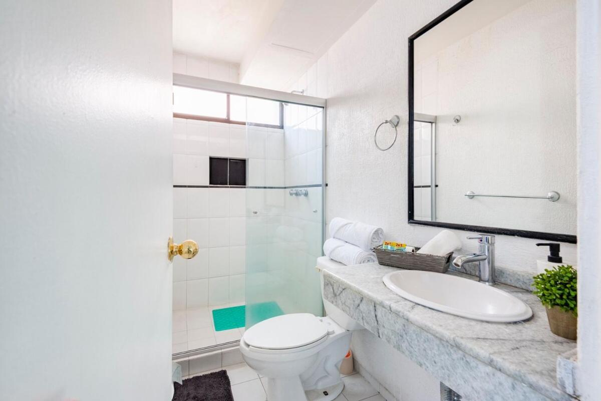 Spacious Located Very Close To Wtc Apartment Mexico City