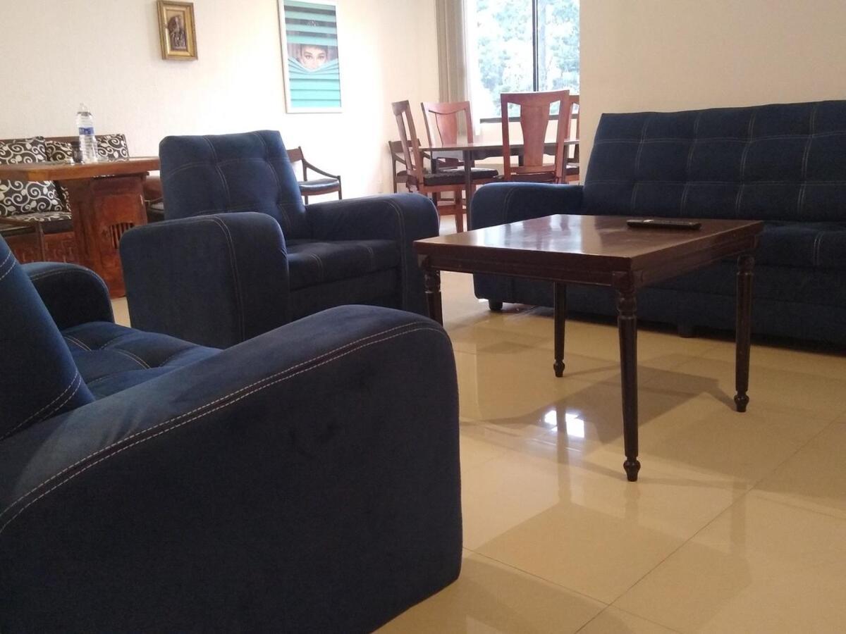 Spacious Located Very Close To Wtc