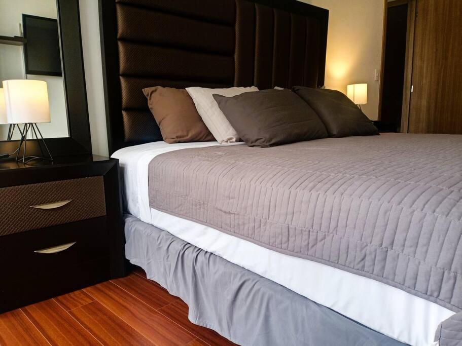 High-rise Reforma , 2bdr, 2bath, * Mexico City