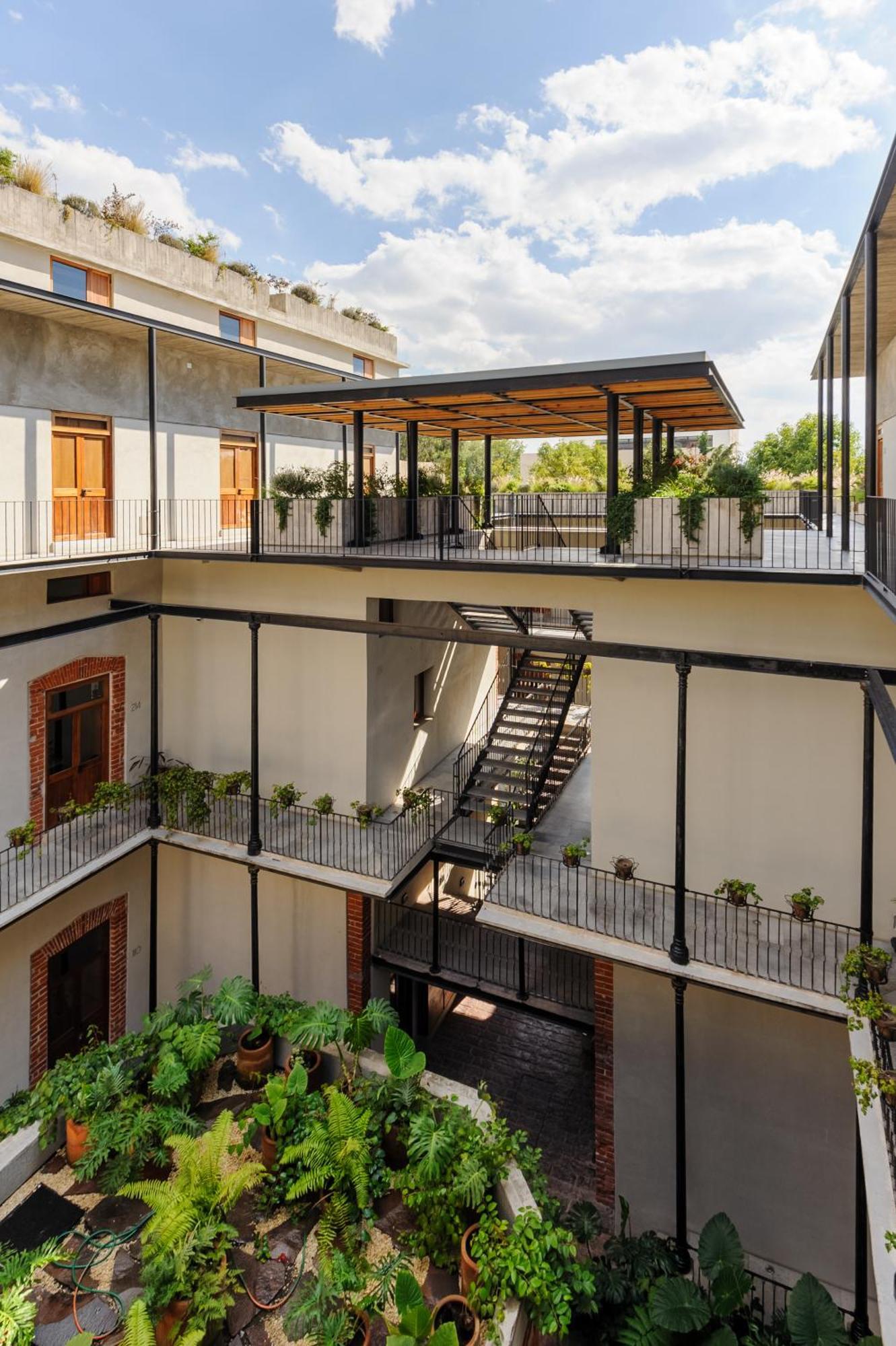 Apartment New! Historic Colonial Duplex In Downtown *