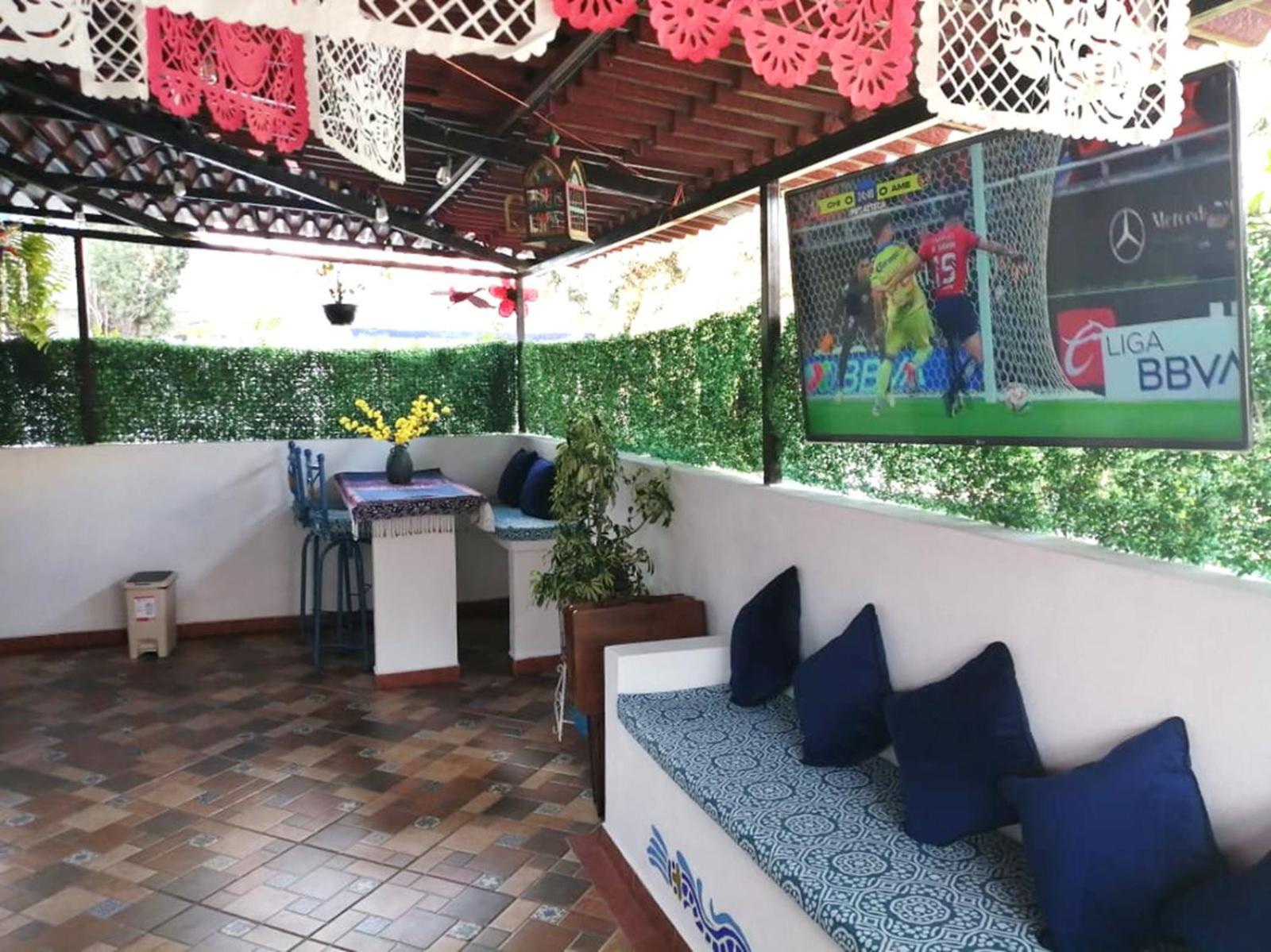 Ursus, Mi Casita En Villa Mexico City