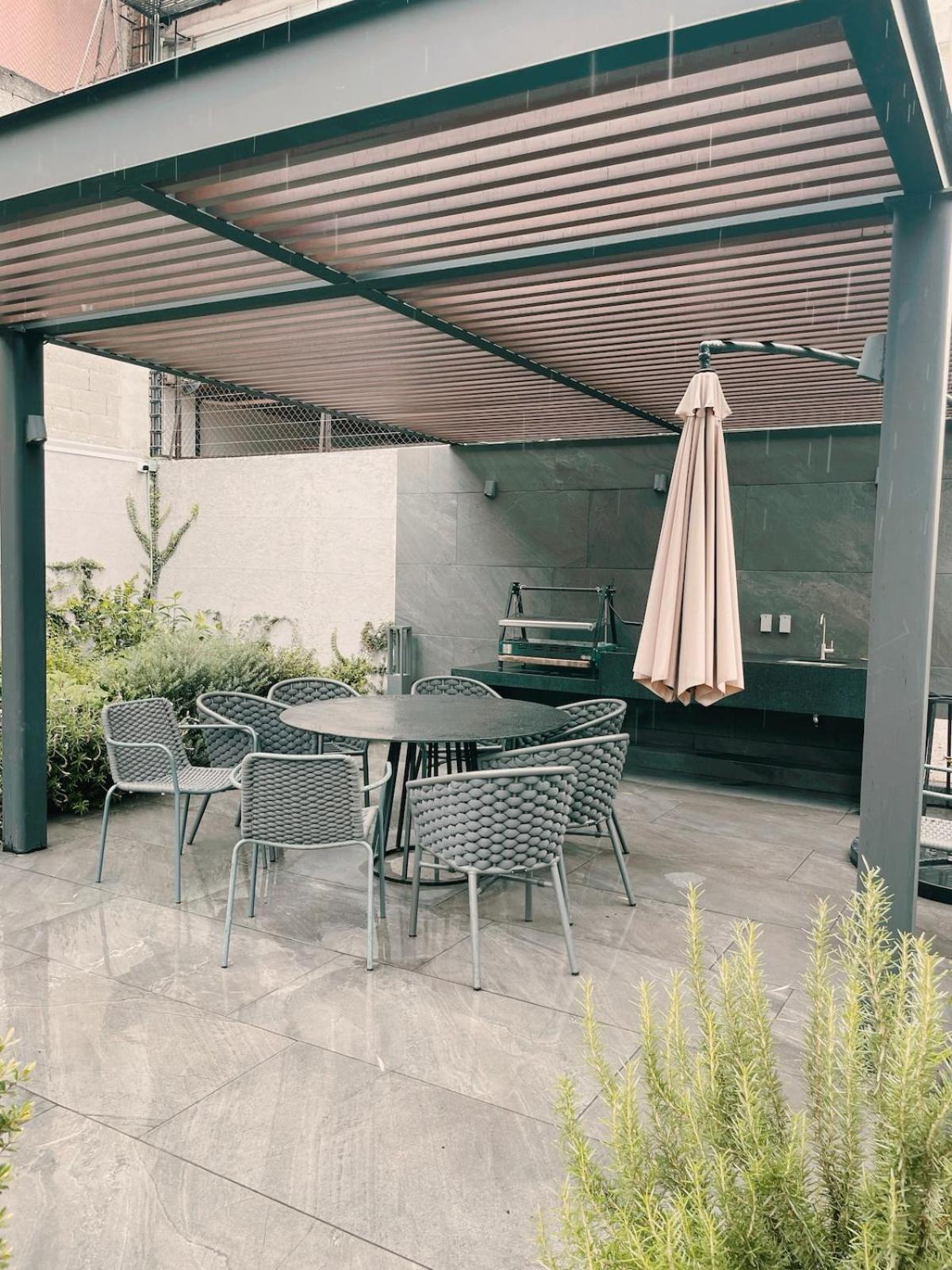 Sunlit Prime Location In Polanco Fast Wifi Mexico City