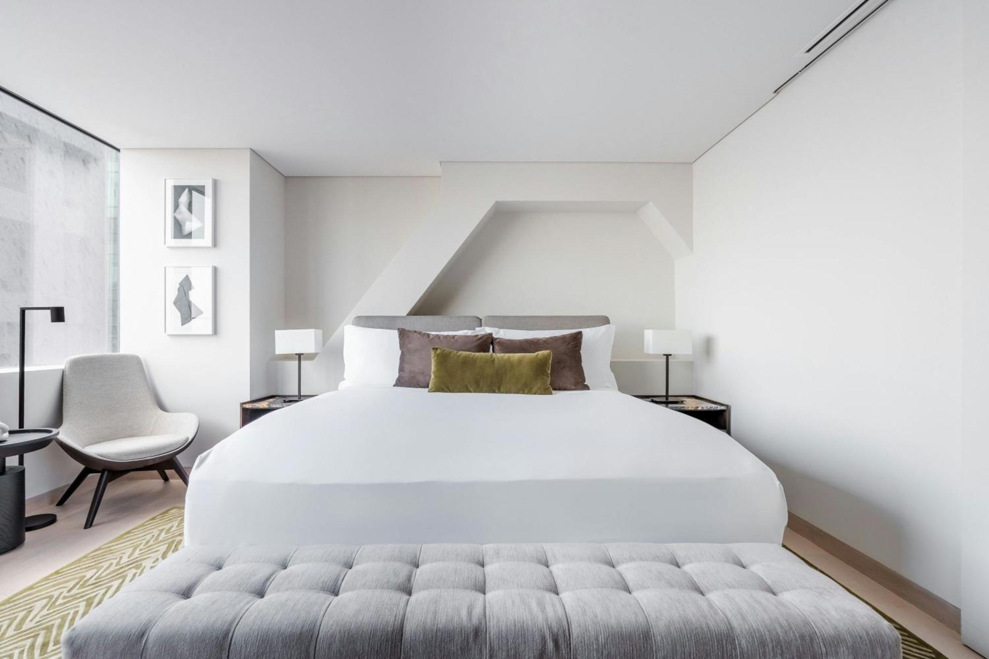 The Ritz-carlton Residences Hotel