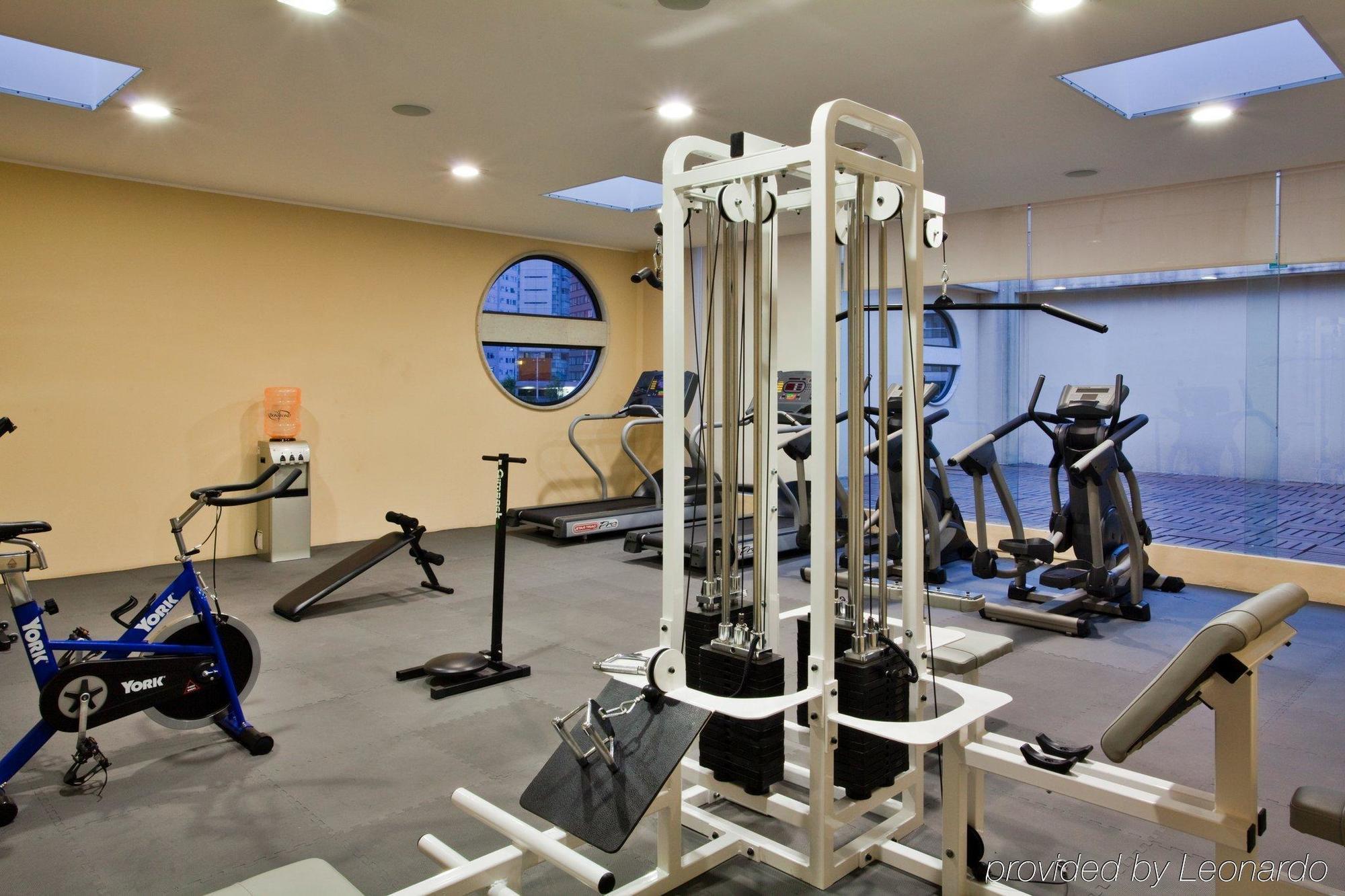 Hotel Express Santa Fe By Ihg Mexico City