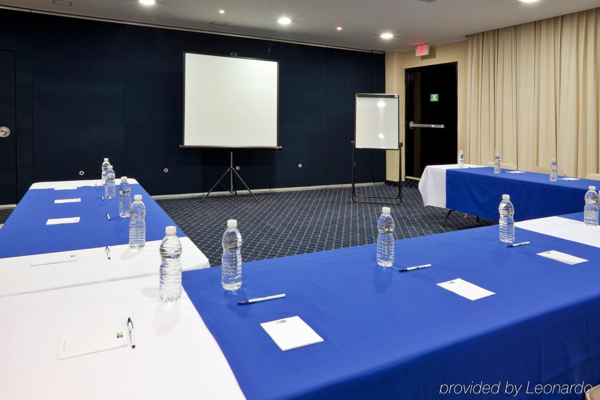 Hotel Express Santa Fe By Ihg