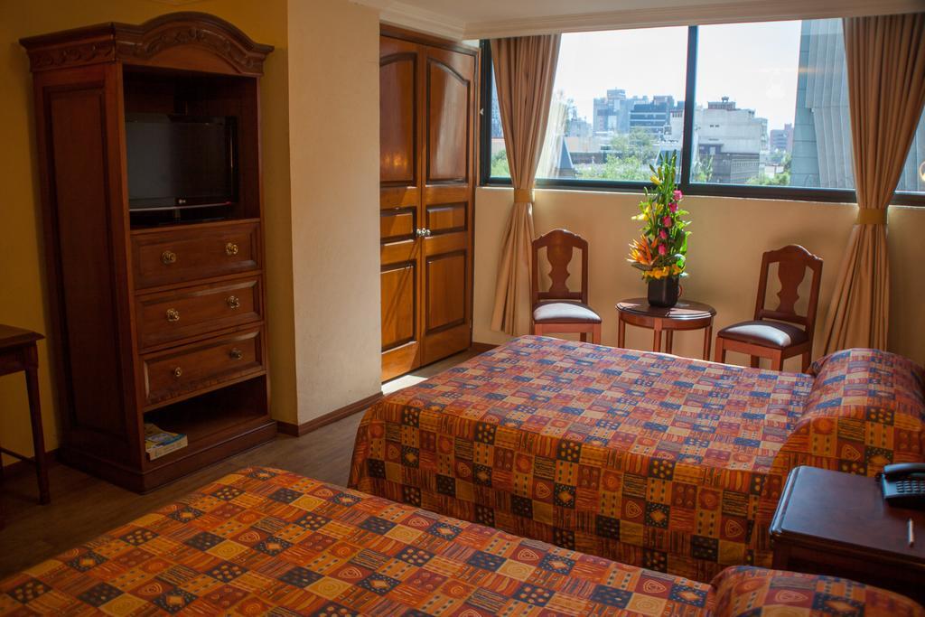 Hotel Excalibur