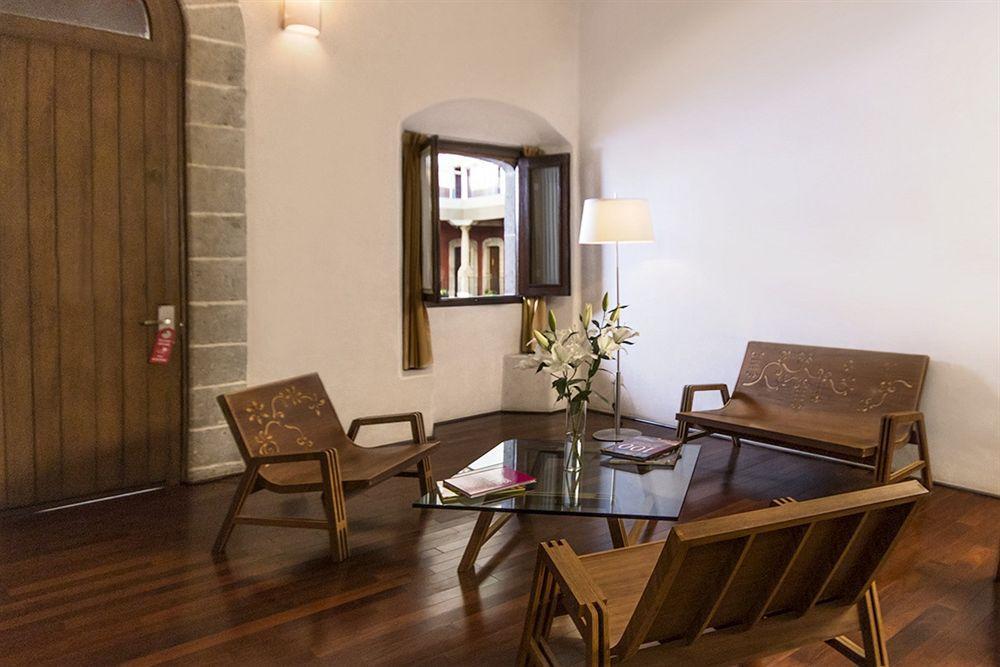 De Cortes Hotel